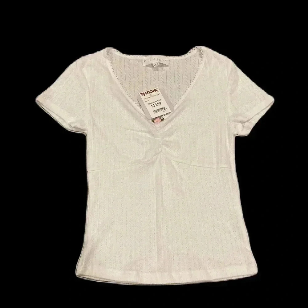 New Wild Skye White Blouse Top Sz. XS NWT